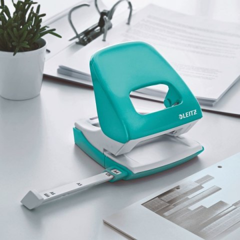 Dziurkacz 5008 LEITZ turkusowy 30 kartek duży metalowy 50081051 .